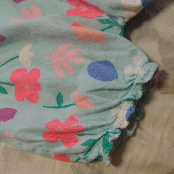 size 12 months baby girls Carter's Floral onesie - Picture 14 of 17